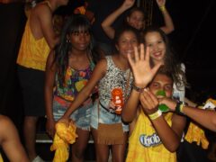 Oktober 10 Anos